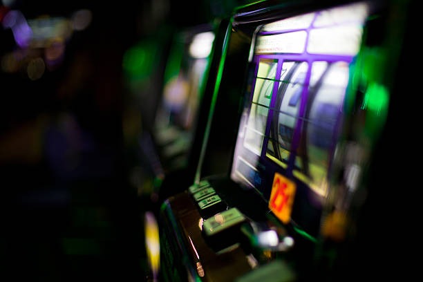 Bonus round feature Habanero slot game with free-spin bonus round